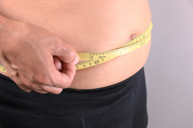 コロナ流行が肥満の原因？ダイエットの基本は食事とトレーニングの画像